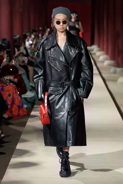 Look 34